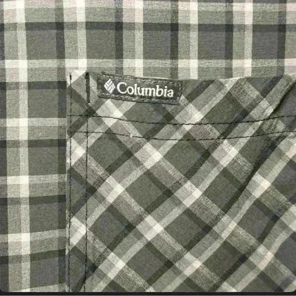 Columbia - black/Grey/White plaid button down shirt-Mens Small - Picture 3 of 4